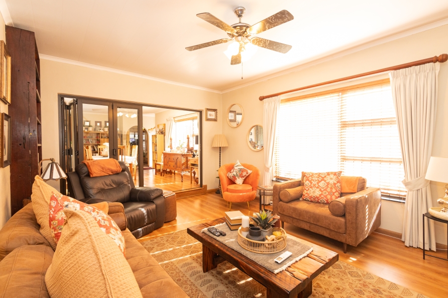 5 Bedroom Property for Sale in Ferndale Western Cape